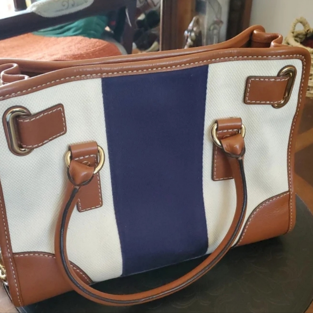 Michael Kors handbag - Picture 7 of 9
